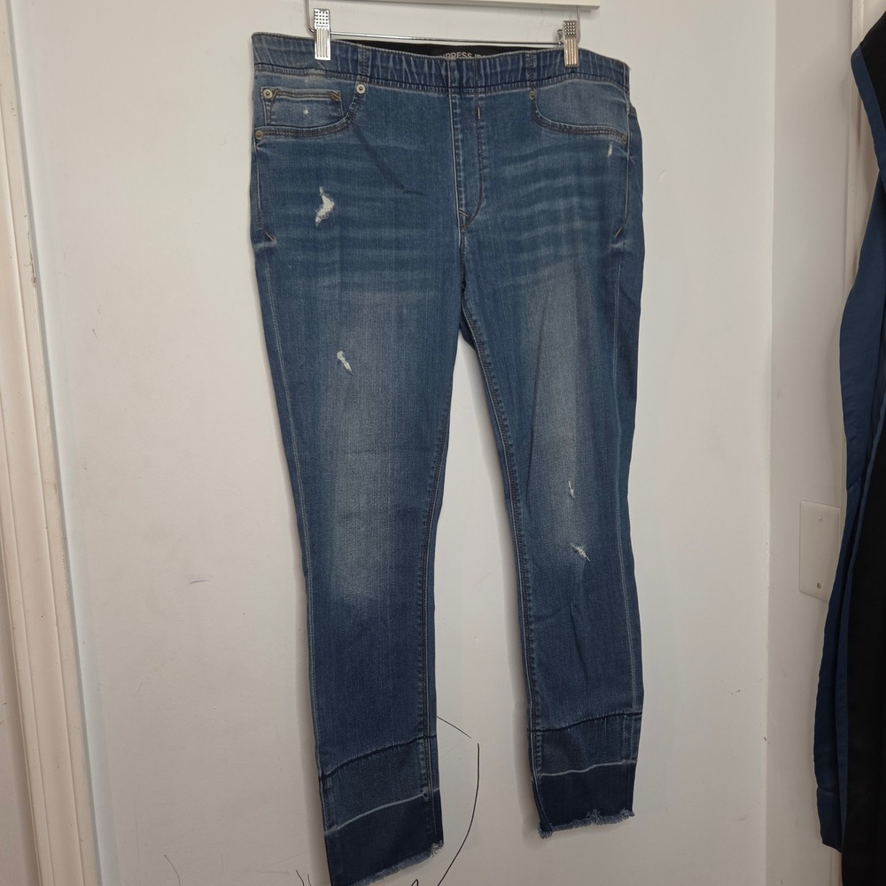 Express Supersoft Ankle Legging Jeans Mid Rise Distressed Blue Size 12R Raw Hem